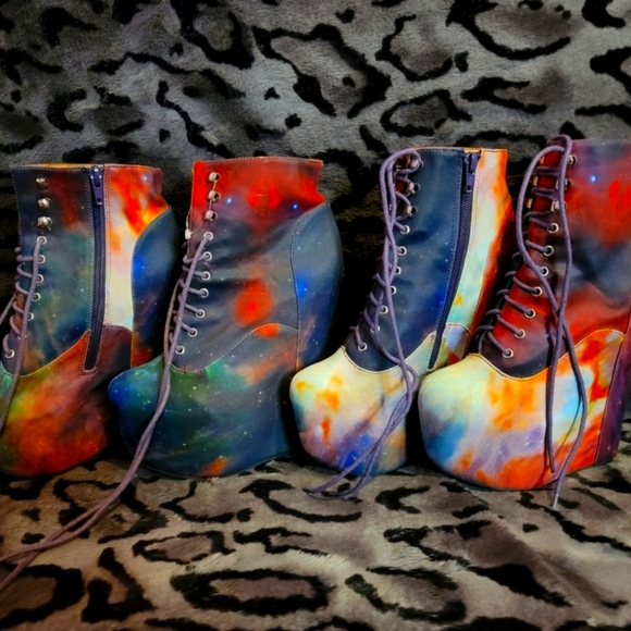 NWOB Jeffrey Campbell X Blackmilk Damsel Platform Wedge Galaxy Print SIZE 6 - Picture 3 of 3